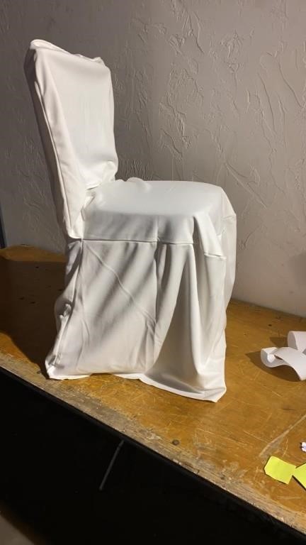 10 Ivory cloth chair covers