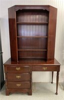 Ballman-Cummings 4-Drawer Desk with Hutch Top