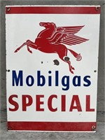 Original MOBILGAS SPECIAL Petrol Pump Enamel
