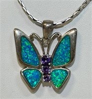 PRETTY STERLING BUTTERFLY PENDENT AND CHAIN