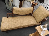 ANTIQUE ADJUSTABLE FAINTING OR DOCTORS COUCH
