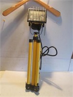 SMALL CONTRACTOR PORTABLE LIGHT