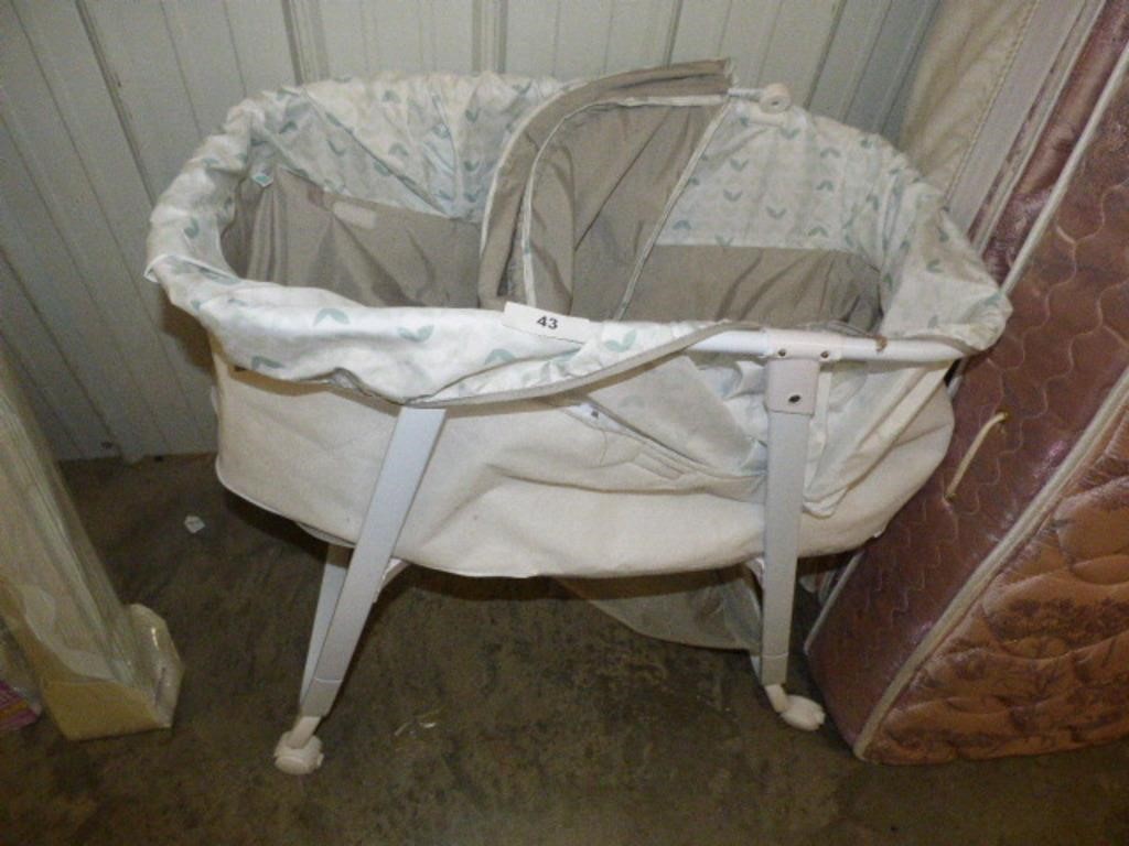 NEW BABY BASSINET