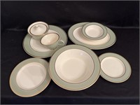 (10)  Pieces of Classic Heritage vintage dishes,