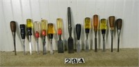 14 – Assorted, Stanley, wood chisels, various