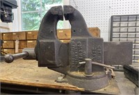 Columbian Vise & Mfg. Co. No. 204 1/2 4.5in