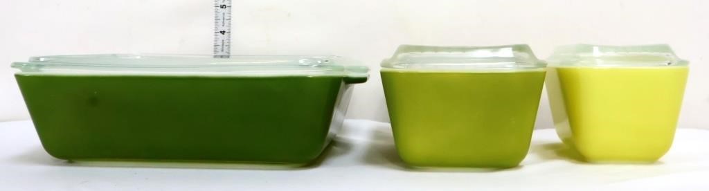 3 piece vintage green Pyrex fridge dish set