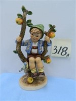 Large Hummel 142V Apple Tree Boy Figure