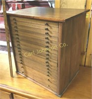 SMALL JEWELRY OR DOCUMENT CABINET