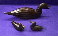 DUCKS-SOLID WOOD CARVED SET SEE PHOTOS