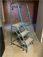Rolling Ladder/Stairs, 19"x26"x55 1/2” tall
