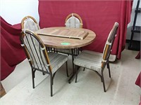 Retro dining room table and chairs