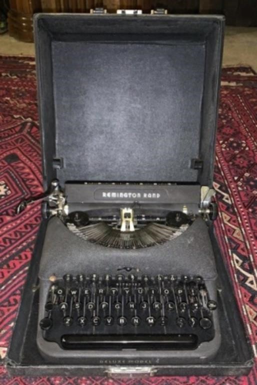 Vintage "Remington Rand Deluxe Model 5" Typewriter