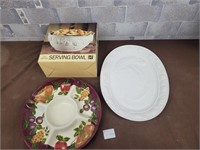 Serving bowl, serving trays