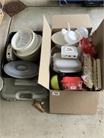 Box & tray of misc. plasticware items