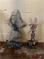 BUNNY AND WELCOME SIGN