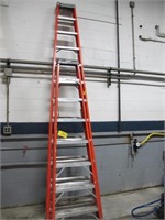 Louisville 12' A-Frame Fiberglass Ladder,