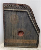 Salon Harte zither, approx. “16”x”20” see
