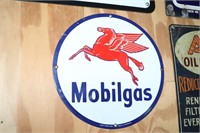 MobilGas Porcelain Reproduction sign by Ande