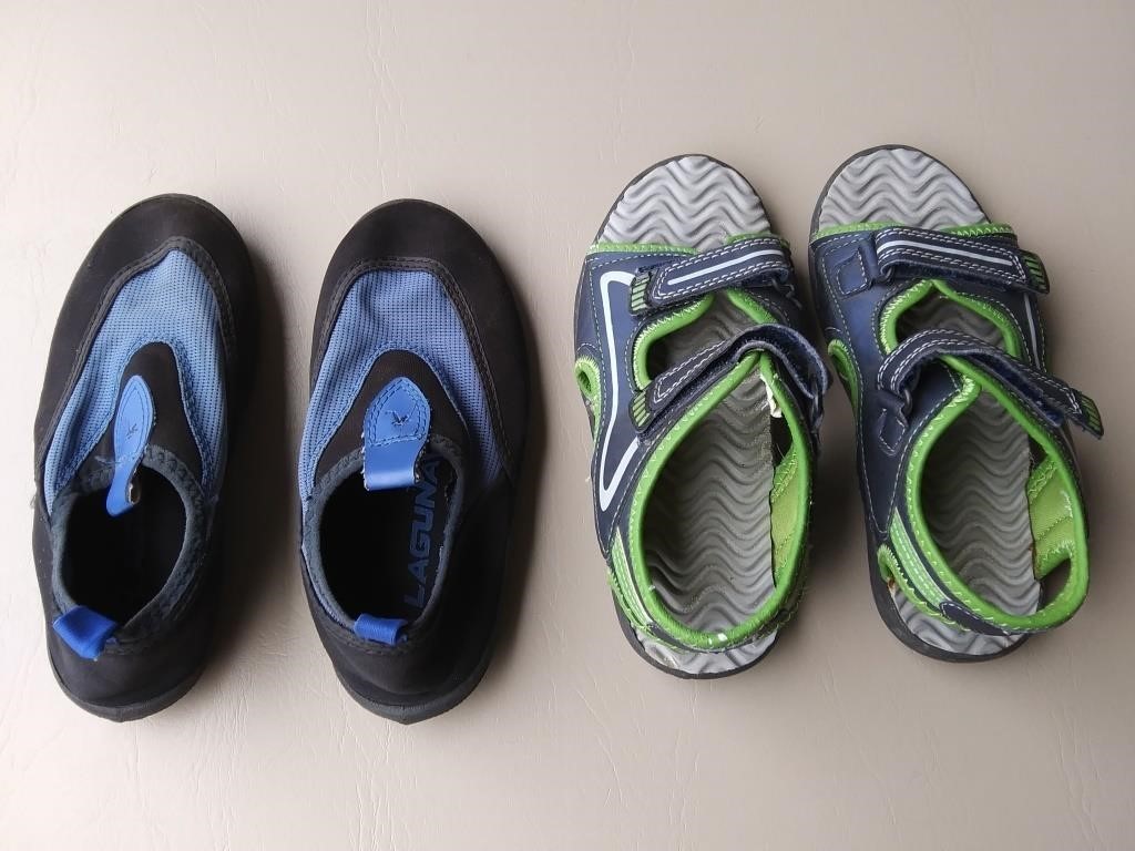 F1) 2 Pair Sandals and Water Shoes,Size 1,Used