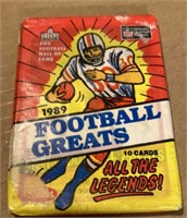 Unopened Pack 1989 Topps Football Greats Cards