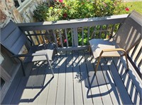 2 Outdoor patio chairs
