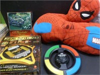 Spiderman Pillow / Puzzle / Deal No Deal Game