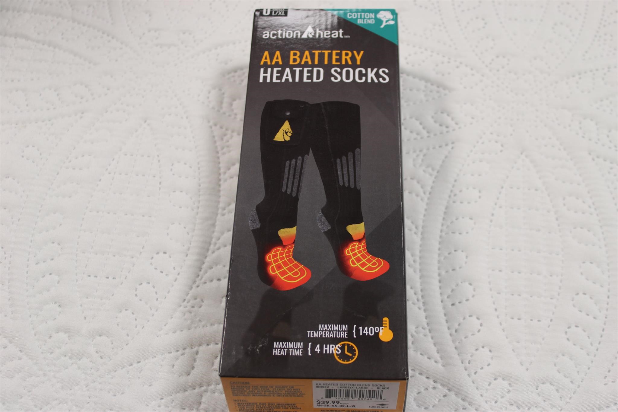Action Heat Socks size mens 5-8.5 womens 6-9.5
