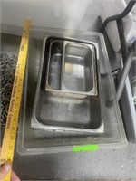 STAINLESS AND PLASTIC PANS