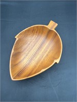 Monkey pod wood leaf bowl