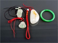 4 Pieces of Assorted Jadeite, Jade and Stone Items