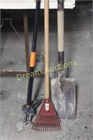 Garden Tools Lot incl Fiskars Weed Puller