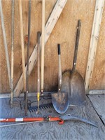 Yard Tools: Scoop Shovel, Garden Rake, Pruning ...