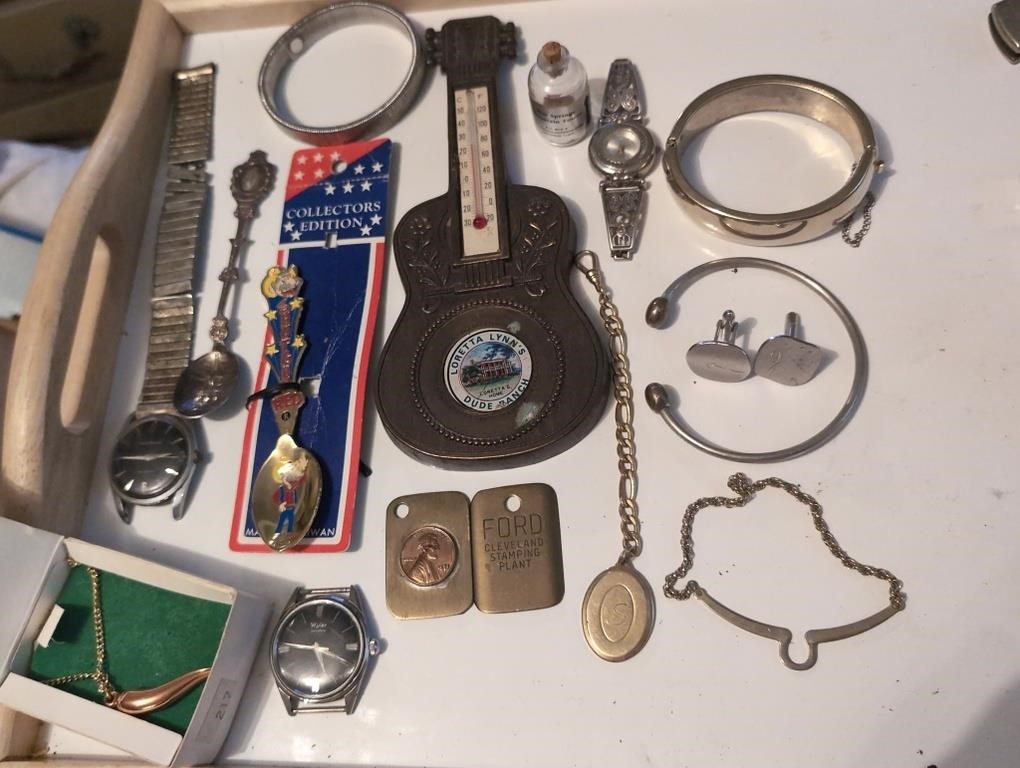 Costume jewelry lot and souvenirs