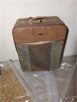 Jaguar Suitcase Luggage