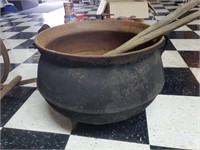 Footed Washpot with Wooden Paddles