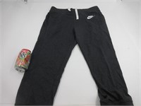 Pantalon neuf NIKE grandeur M femme