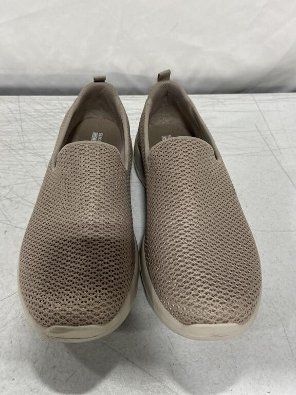 SKETCHERS SIZE 9 GOGA MAX SLIP ON SHOES USED