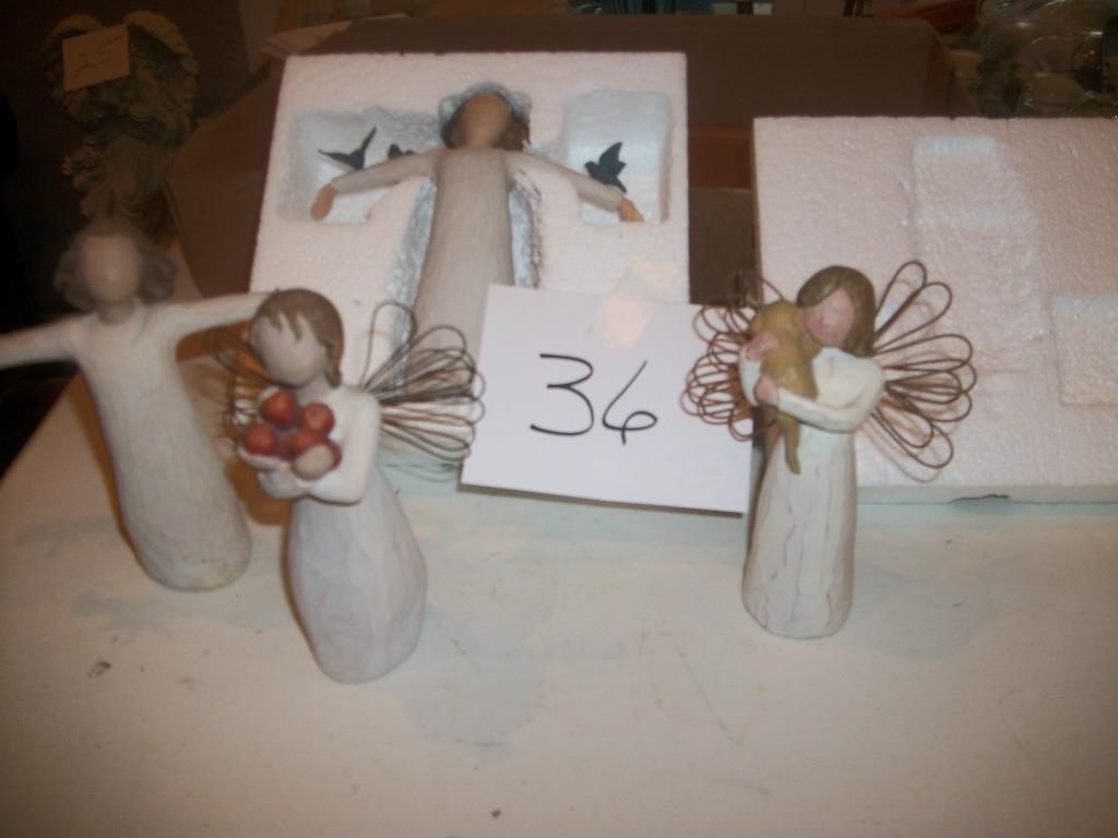 4 WILLOW FIGURINES 5.5" TALL