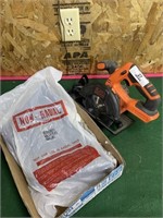 Circular Saw - Missing Battery & Charger /Tire Tbe