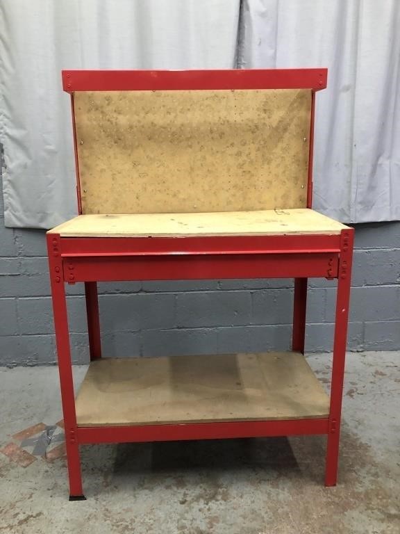 WOOD  & METAL TOOL BENCH