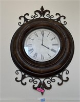MADISON CLOCK CO. BATTERY OPERATED WALL CLOCK