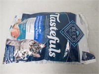 "As Is" Blue Buffalo Adult Dry Cat Food, Chicken &