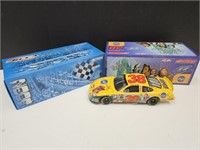 #38  Wizard of OZ 1:24 Scale Car