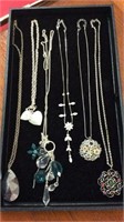 SELECTION OF 6  VINTAGE NECKLACES