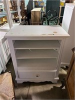 WHITE PAINTED OPEN CABINET 32x18x39