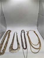 NECKLACE LOT