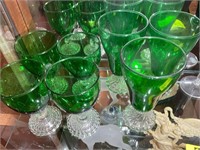GROUP OF GREEN ANCHOR HOCKING GLASS AND 2 LENOX CH