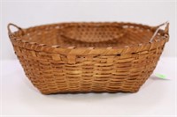 HANDWOVEN SKINNER BASKET