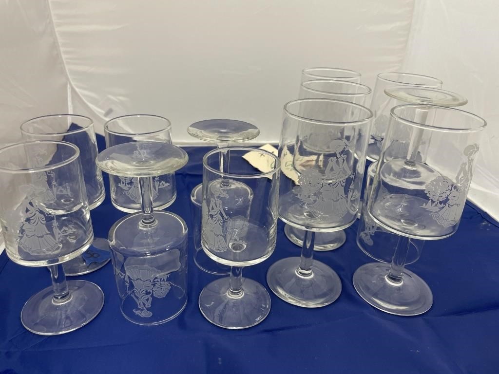 Set of 12 Pcs Stemware